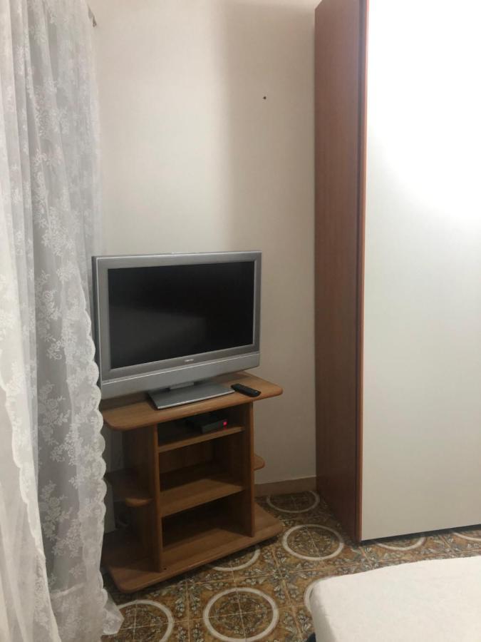Quartieri Spagnoli Homecasa Vacanze Napoli Bagian luar foto